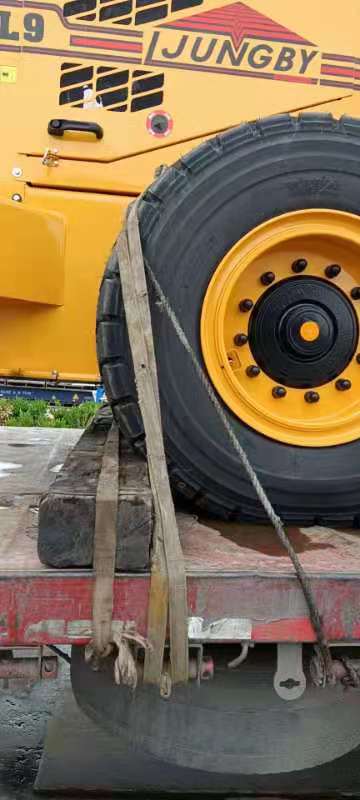 工(gōng)程設備楚基物(wù)流承運